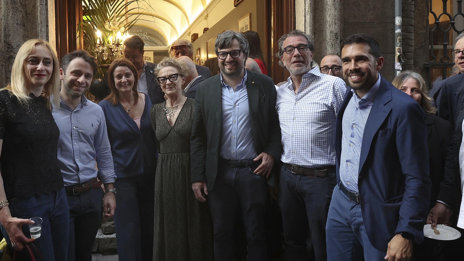 Il brindisi benaugurante "Siena non vuole tornare al partito padre padrone" Il brindisi benaugurante "Siena non vuole tornare al partito padre padrone"