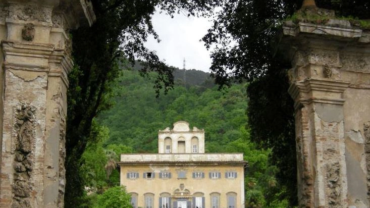 Asta benefica  a villa Corliano  Arte, moda e cuore