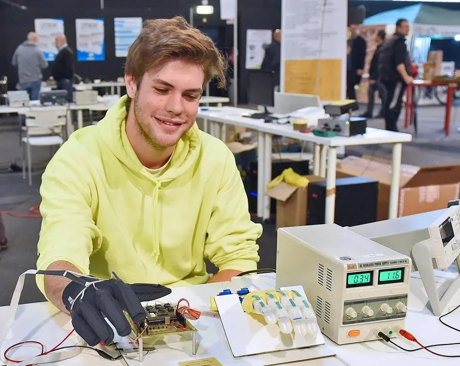 La fiera dell’elettronica con tanti oggetti in esposizione