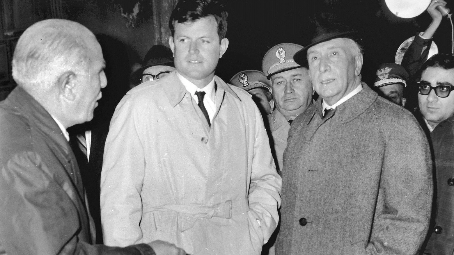 Piero Bargellini con Edward Kennedy (Archivio New Press Photo)