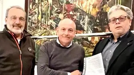 La “Goccia di sangue“ di Miozzo esposta per sempre alla Bcc La “Goccia di sangue“ di Miozzo esposta per sempre alla Bcc