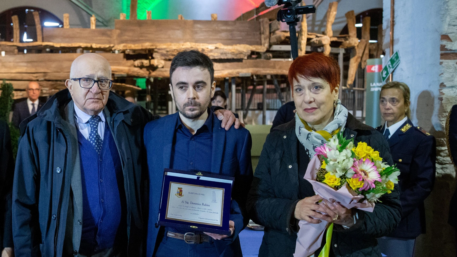 "Un esempio di coraggio e altruismo" Premiato 36enne che tentò di salvare medico "Un esempio di coraggio e altruismo" Premiato 36enne che tentò di salvare medico