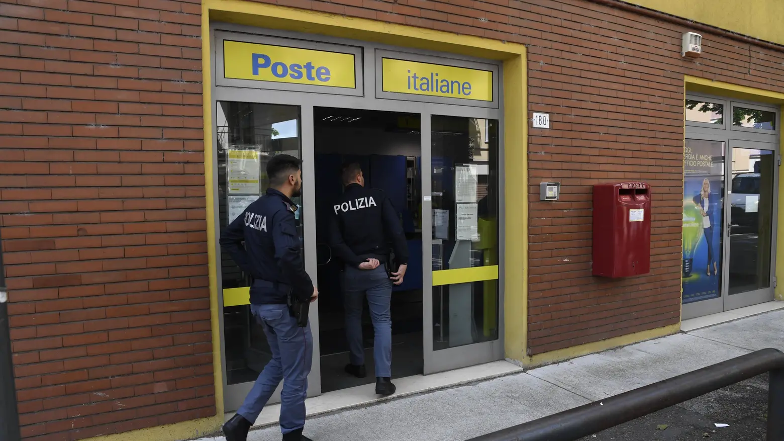 Tentò di strappare il Rolex a un’anziana: sconterà un anno Tentò di strappare il Rolex a un’anziana: sconterà un anno