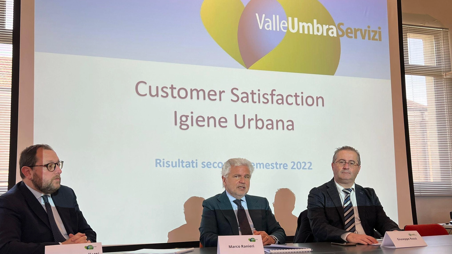 "Utenti soddisfatti di Vus"  Ma su pulizia, raccolta  e strade si può migliorare