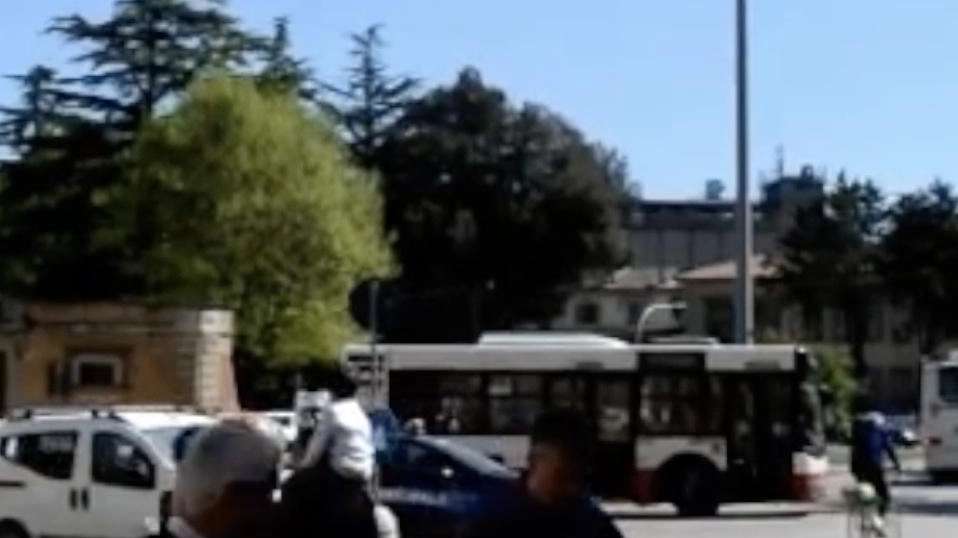 "No al doppio abbonamento"  Pendolari umbri e toscani  con un unico titolo di viaggio