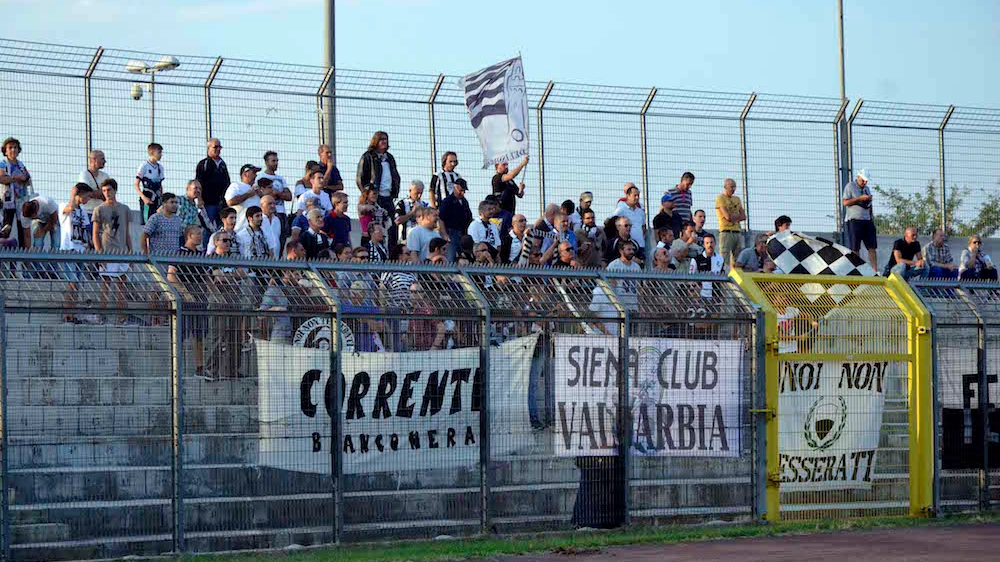 I tifosi bianconeri ad Arezzo: il derby è molto sentito