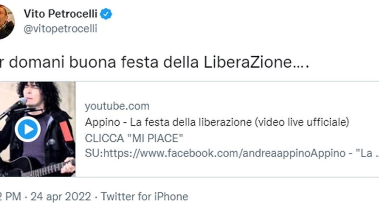 Un post tratto dal profilo Twitter di Vito Petrocelli (Ansa)