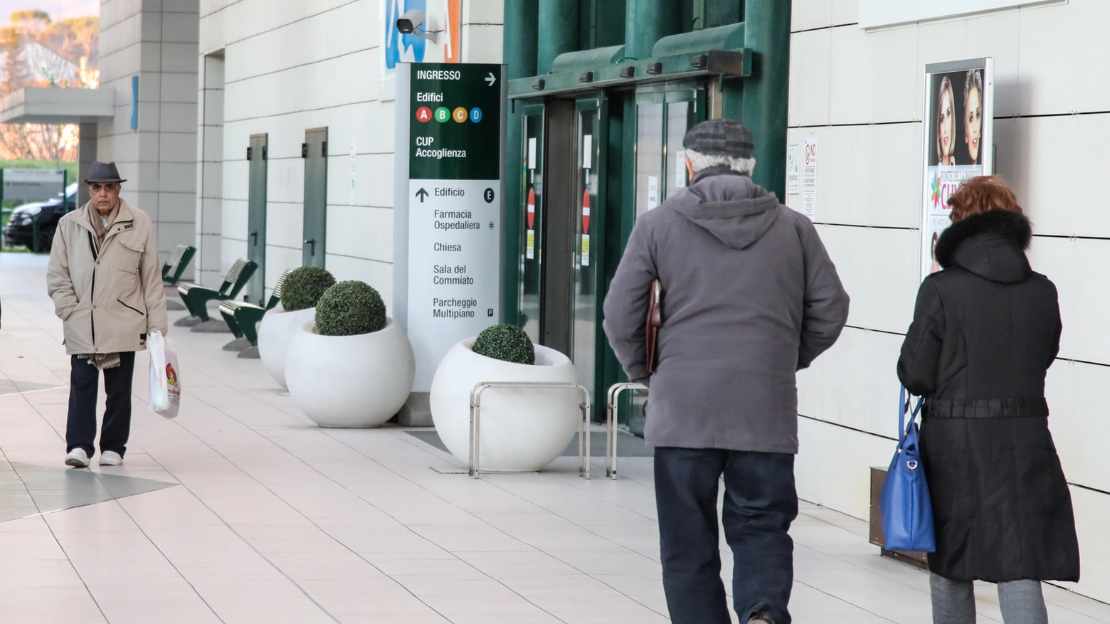 Guardie all’ospedale  Previsti tagli all’organico