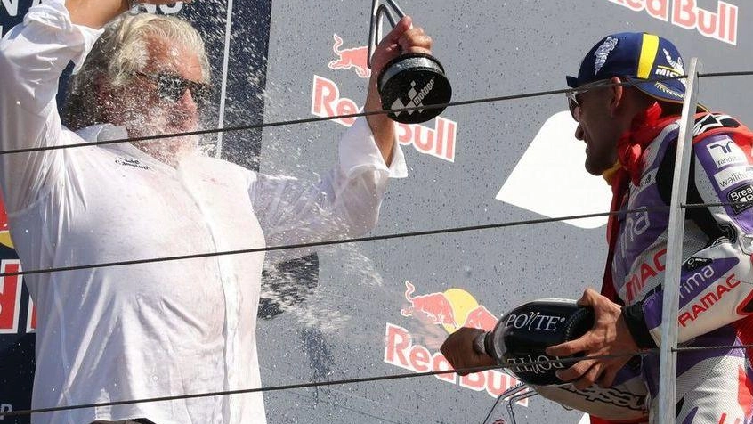 "Vincere a Misano e a Siena: Emozioni e Brividi"
"Vincere a Misano e a Siena: Emozioni e Brividi"