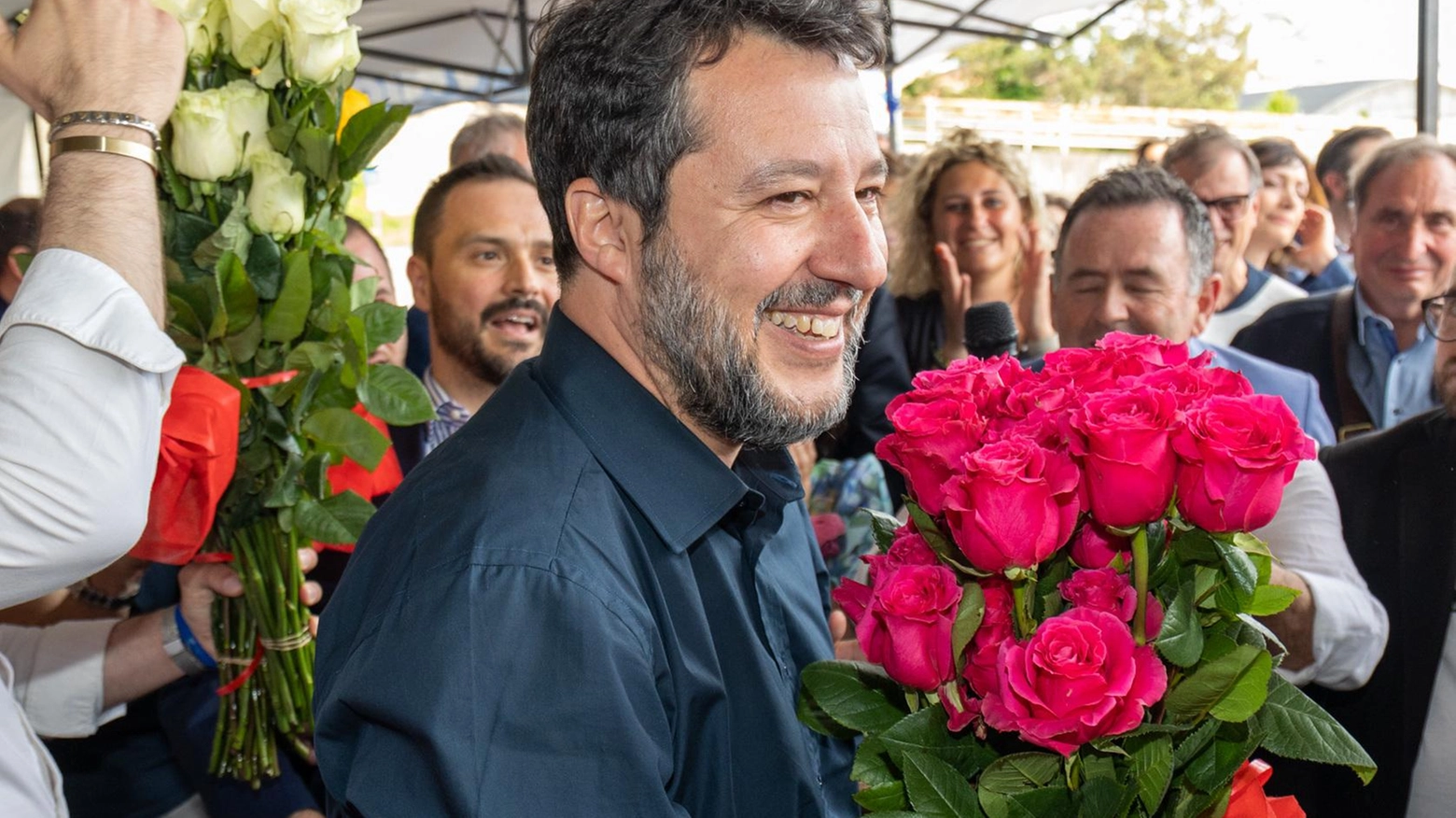 Bagno di folla per Salvini  Ministro delle infrastrutture  al Mefit e da Pinocchio