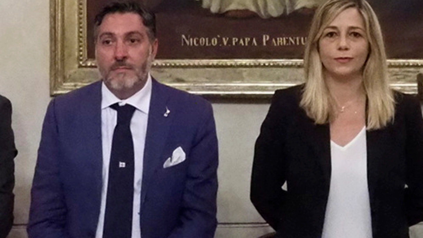 Il sindaco Cristina Ponzanelli e il vice Costantino Eretta