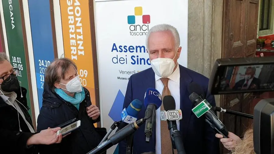 Covid, Giani: "Numeri in aumento, ma a ottobre anche 2700 casi al giorno"