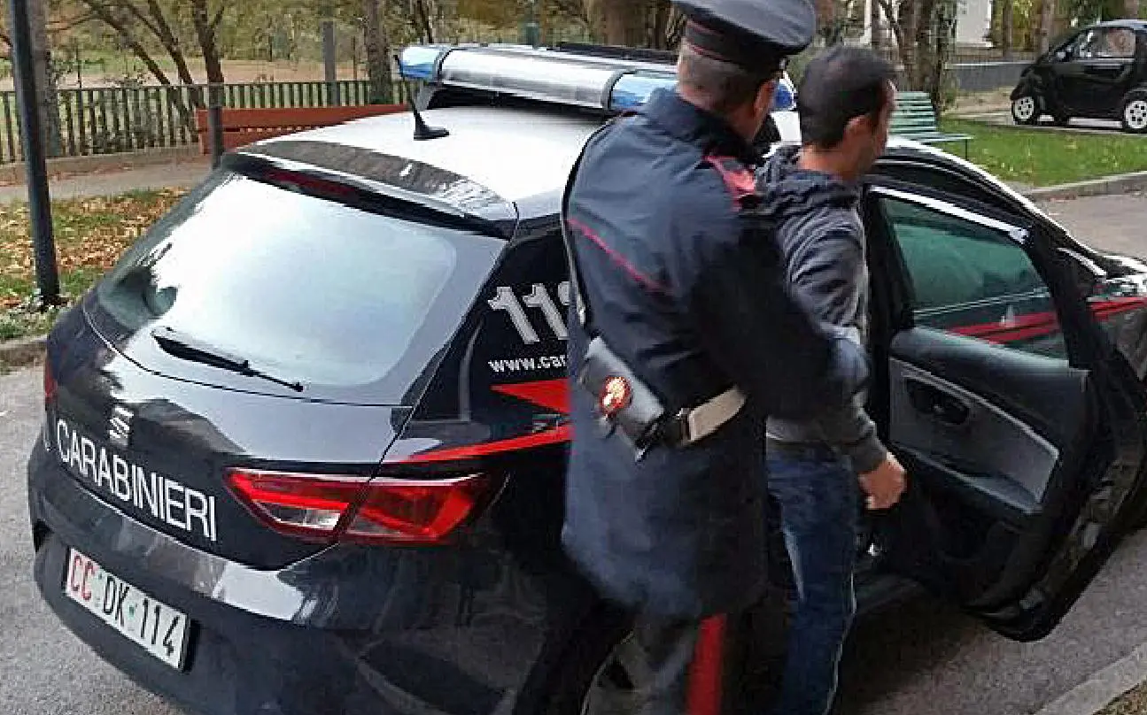 Scoperti e denunciati due tunisini per spaccio di cocaina e crack
