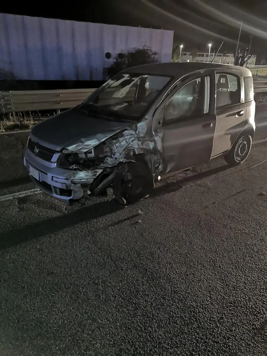 Incidente nella notte, raccordo chiuso per ore