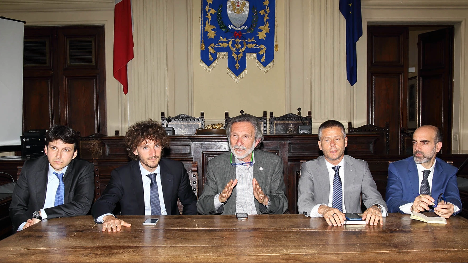 Il sindaco Bellandi e il deputato Fanucci con i rappresentanti di Poste Italiane