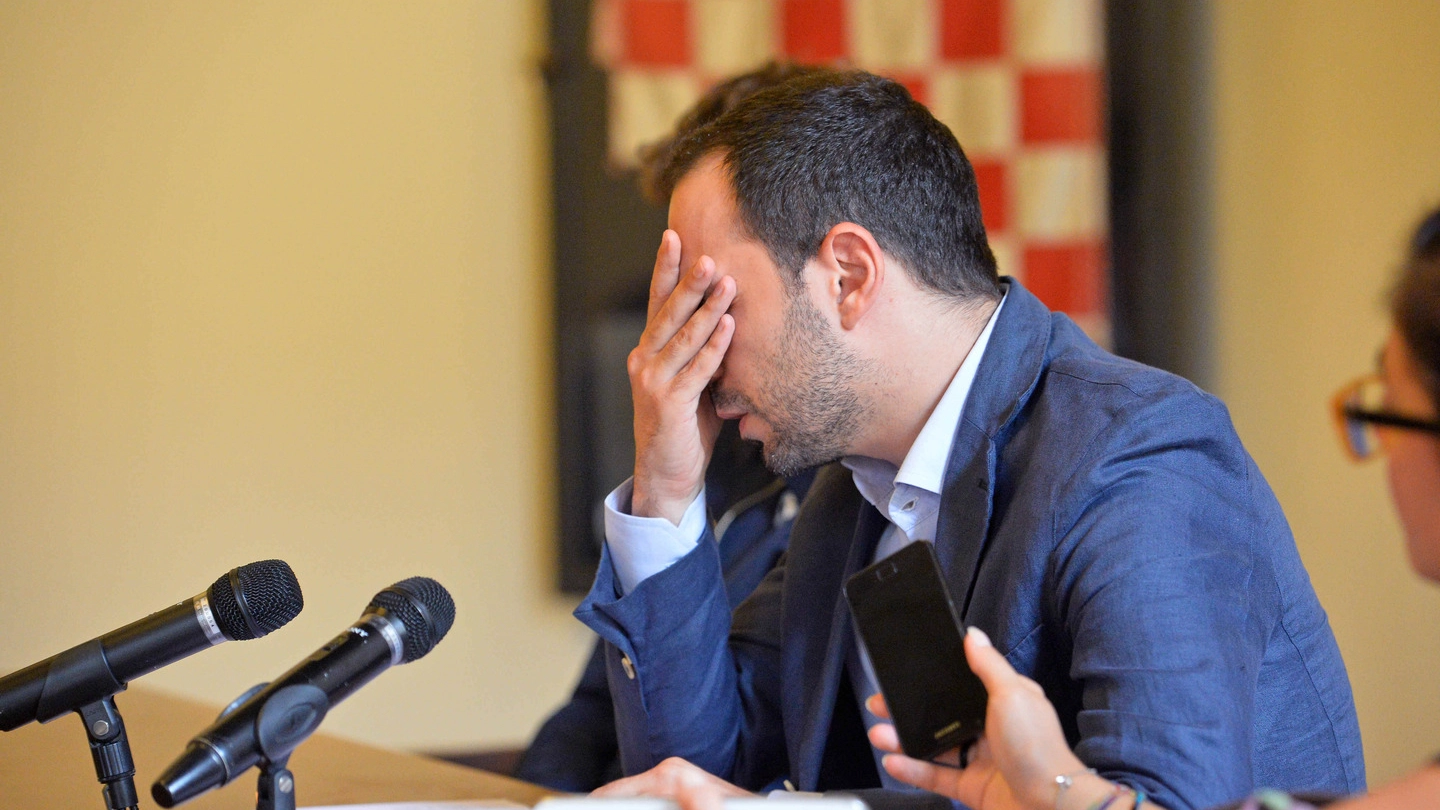 Il sindaco uscente analizza a caldo il ko contro Tomasi: "Mi assumo completamente le responsabilità della sconfitta"