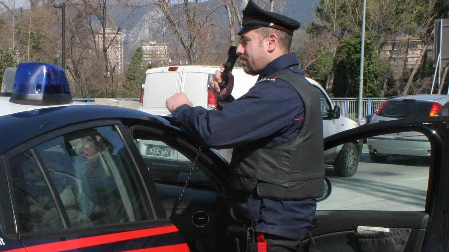 Maltratta fratelli e genitori. Ai domiciliari in comunità Maltratta fratelli e genitori. Ai domiciliari in comunità