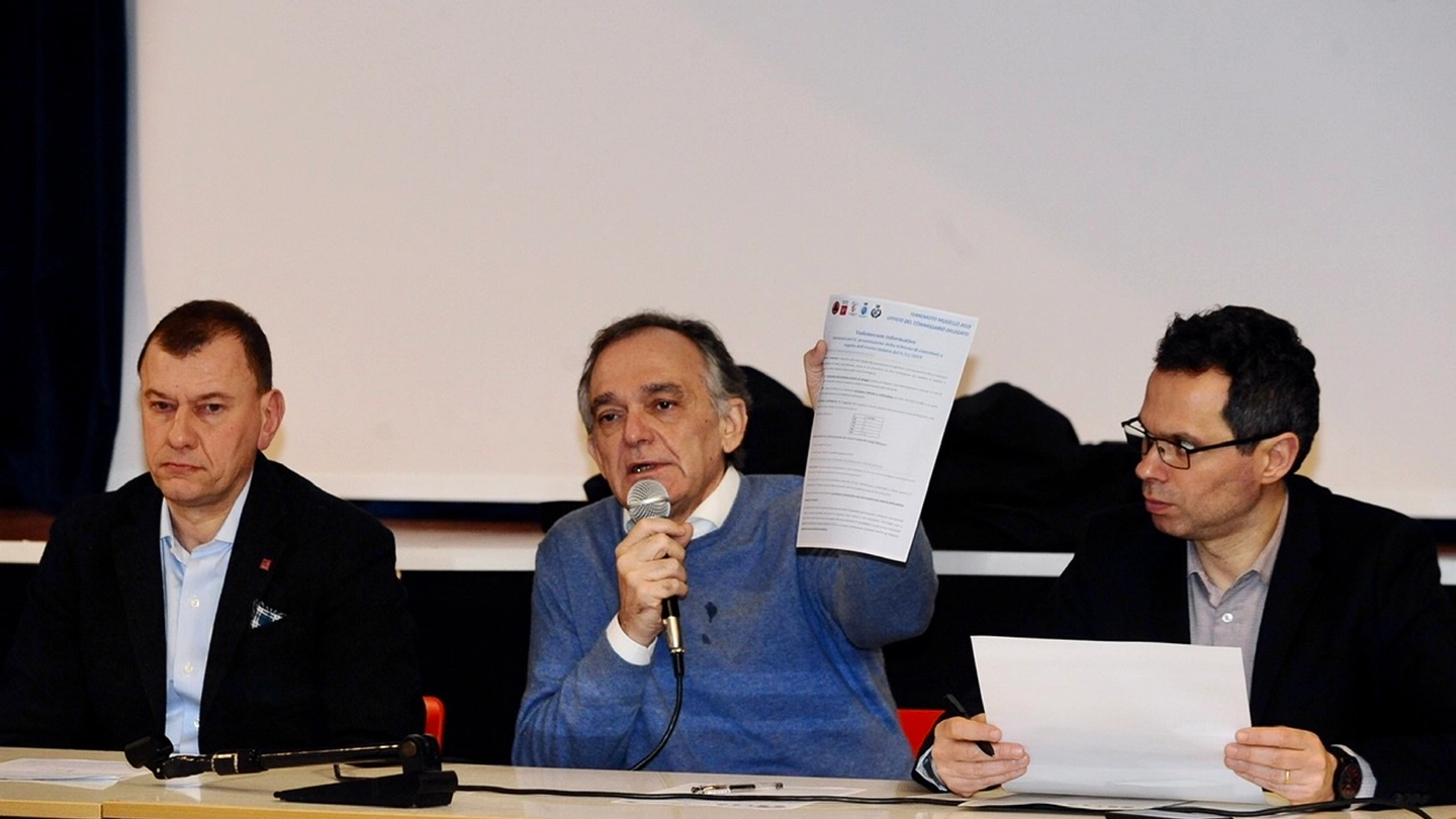 Il sindaco di Scarperia e San Piero Ignesti e il presidente Rossi (fotocronache Germogli) 