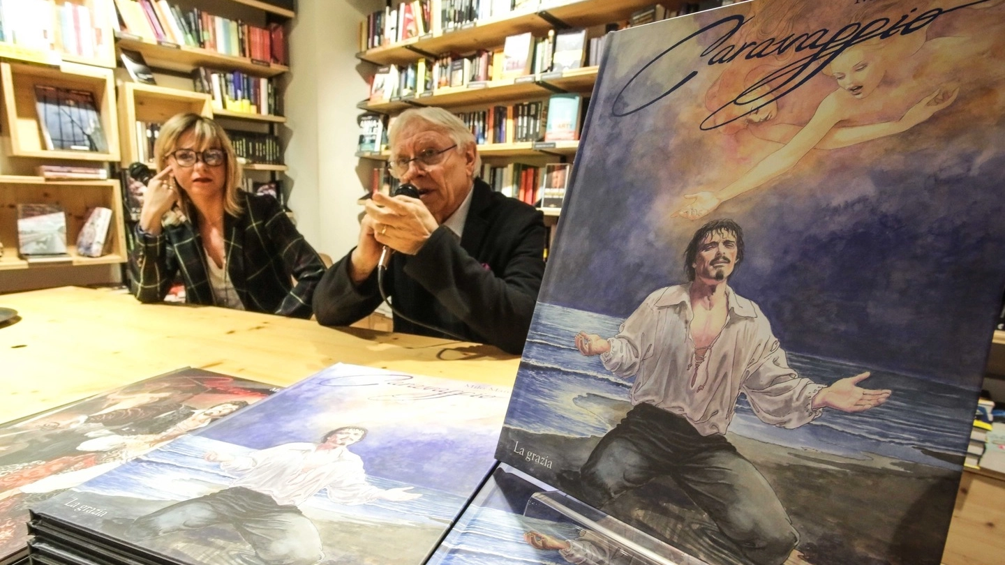 Milo Manara con il suo secondo volume su Caravaggio (New Press Photo)