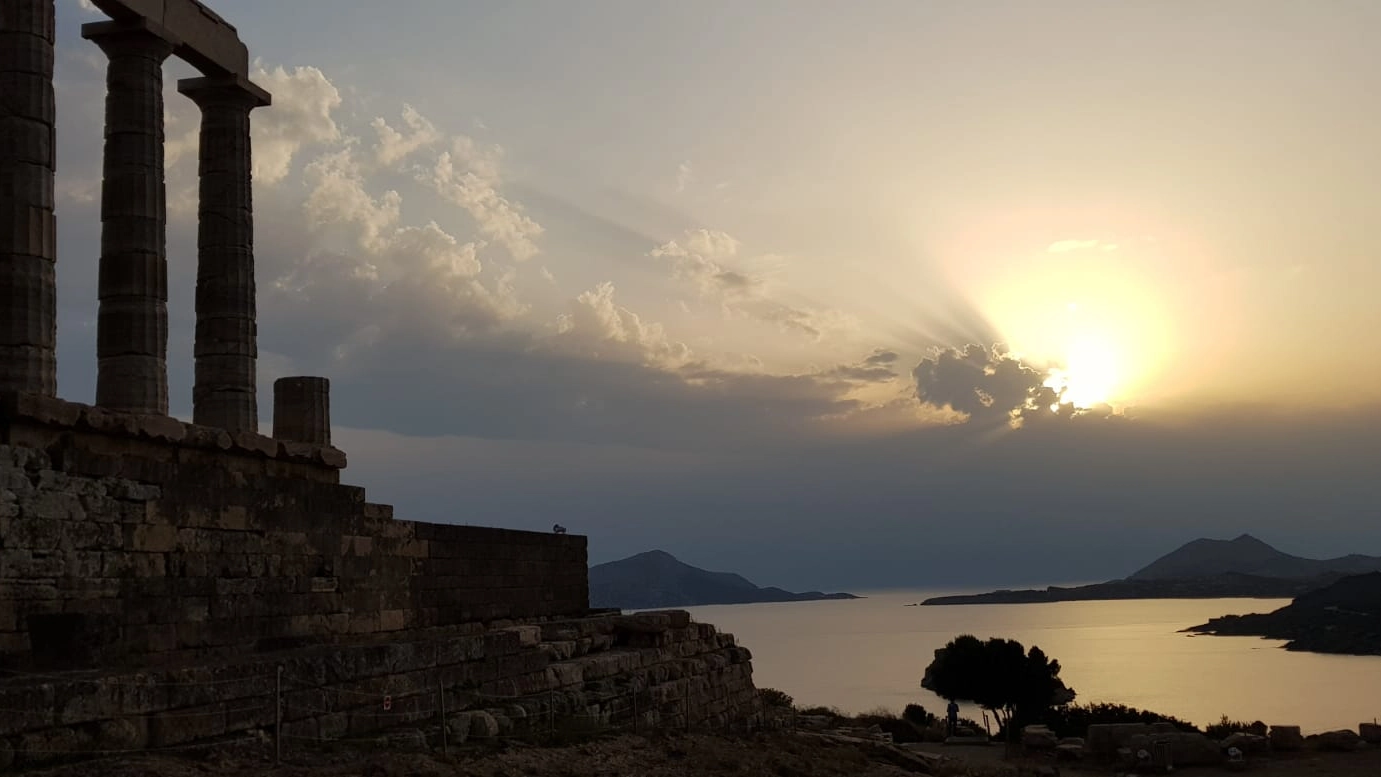 "Viaggio in Grecia", tra attualità, mito e storia