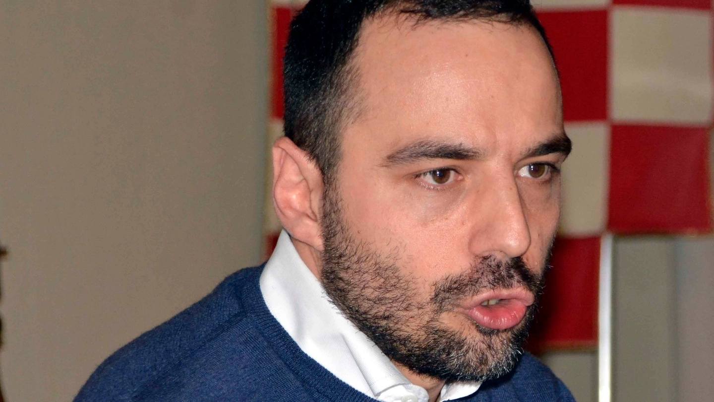 Il sindaco di Pistoia Samuele Bertinelli Il sindaco di Pistoia Samuele Bertinelli