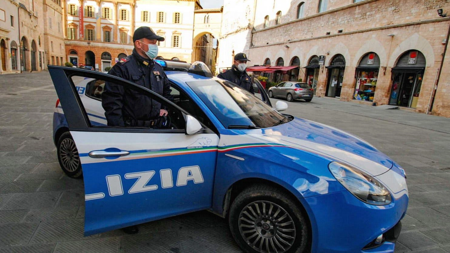 Ai domiciliari per rapina Evade e finisce in cella Ai domiciliari per rapina Evade e finisce in cella