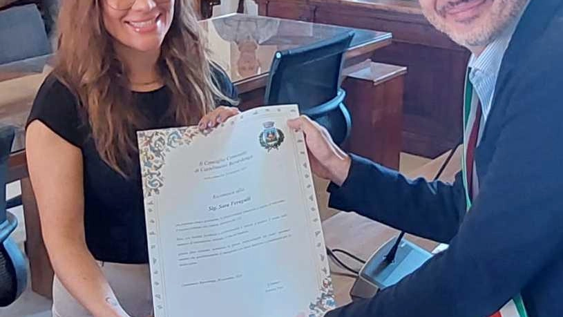 Nonno salva  il nipote grazie a lei, premiata