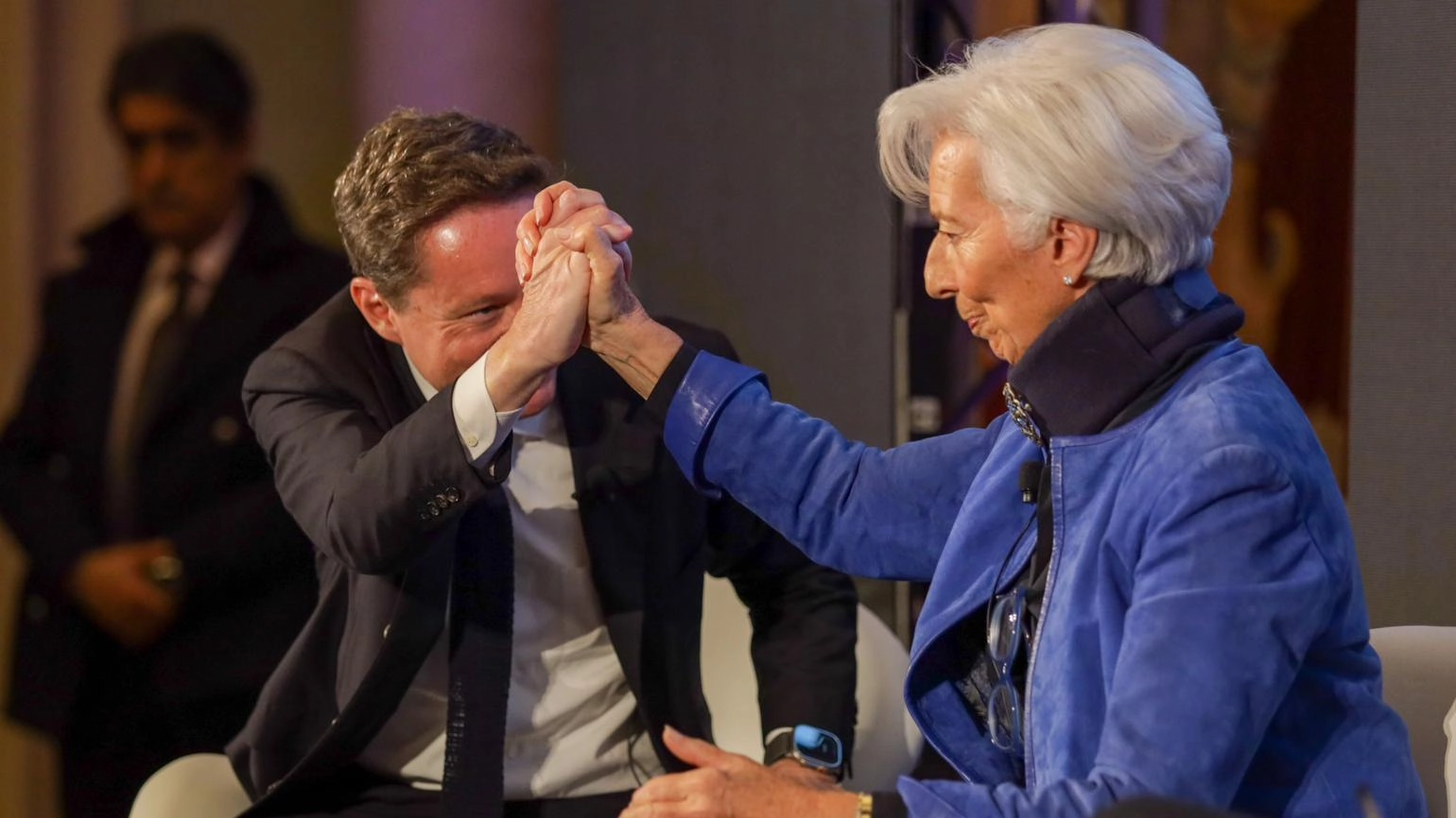 Lagarde protagonista  "L’Eurobarometro   è un’iniziativa ottima"  E viene da Firenze