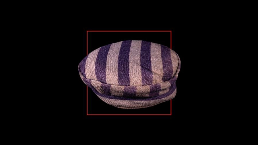 Il berretto che Karel Bruml indossava ad Auschwitz dopo la deportazione nel 1942 