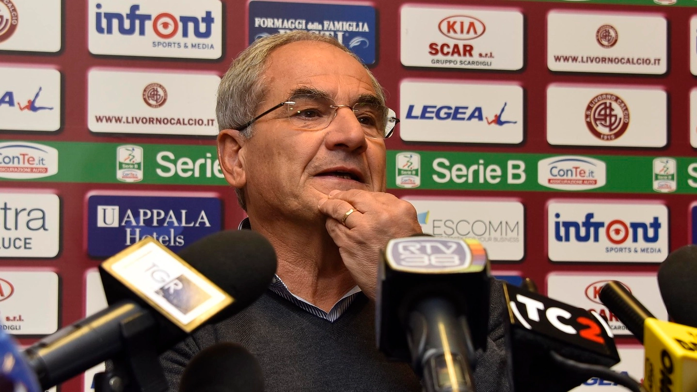 Bortolo Mutti alla sua prima conferenza stampa da allenatore del Livorno (Foto Novi)