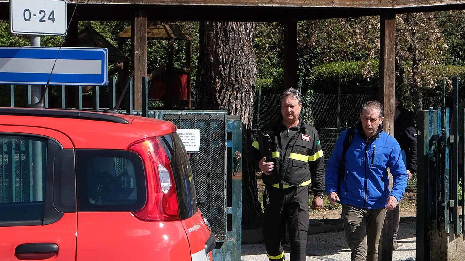 Crollo nell’ora di lezione  La scuola sotto esame  Verifiche in dieci aule   e la rabbia dei genitori