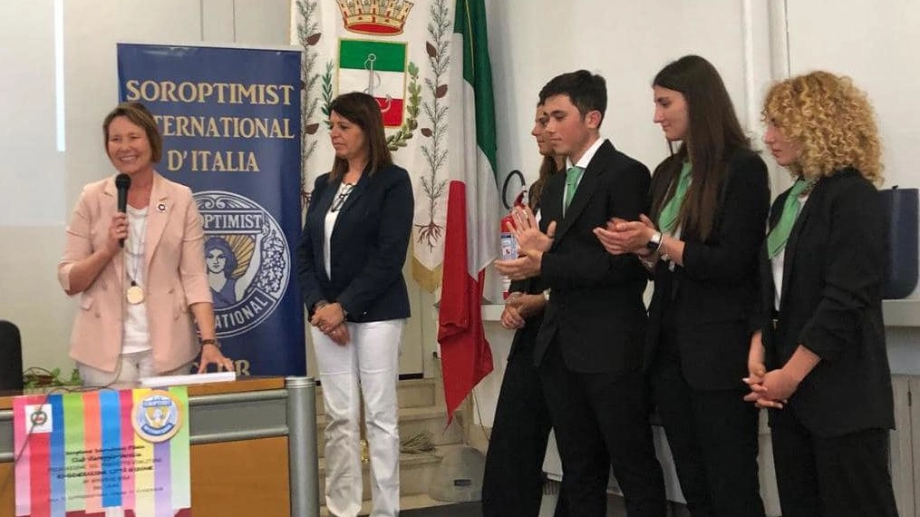 Concorso Ri-generazione La proposta Soroptimist ha premiato il Piaggia Concorso Ri-generazione La proposta Soroptimist ha premiato il Piaggia