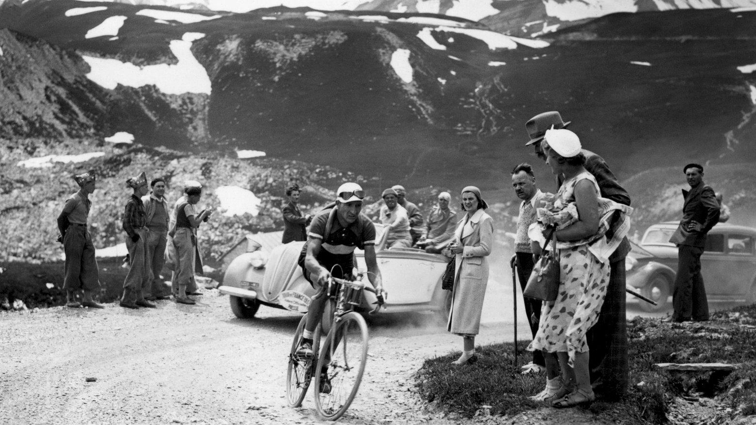 Il grande Gino Bartali durante il mitico Tour de France del 1937