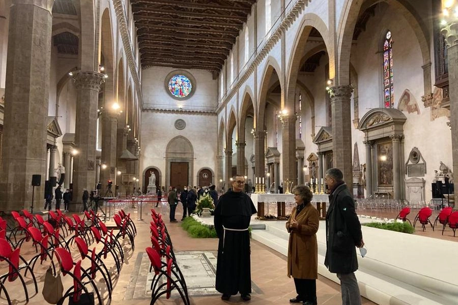 La basilica di Santa Croce allestita per l'evento