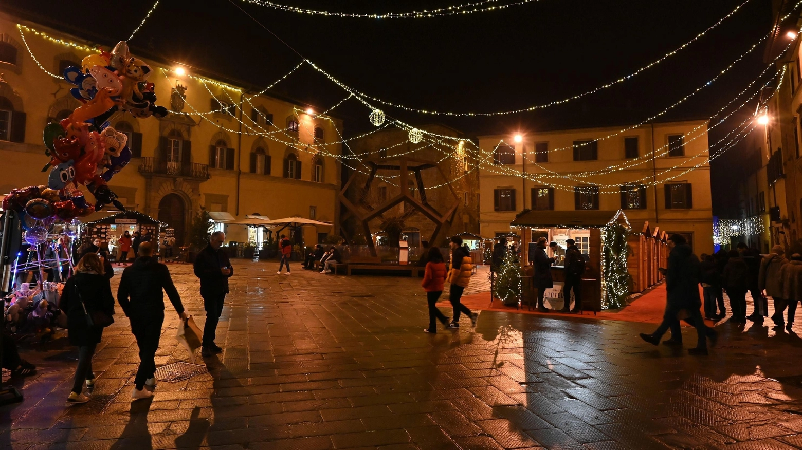 Il Borgo del Natale svela gli eventi. Spettacoli e mercatini in centro