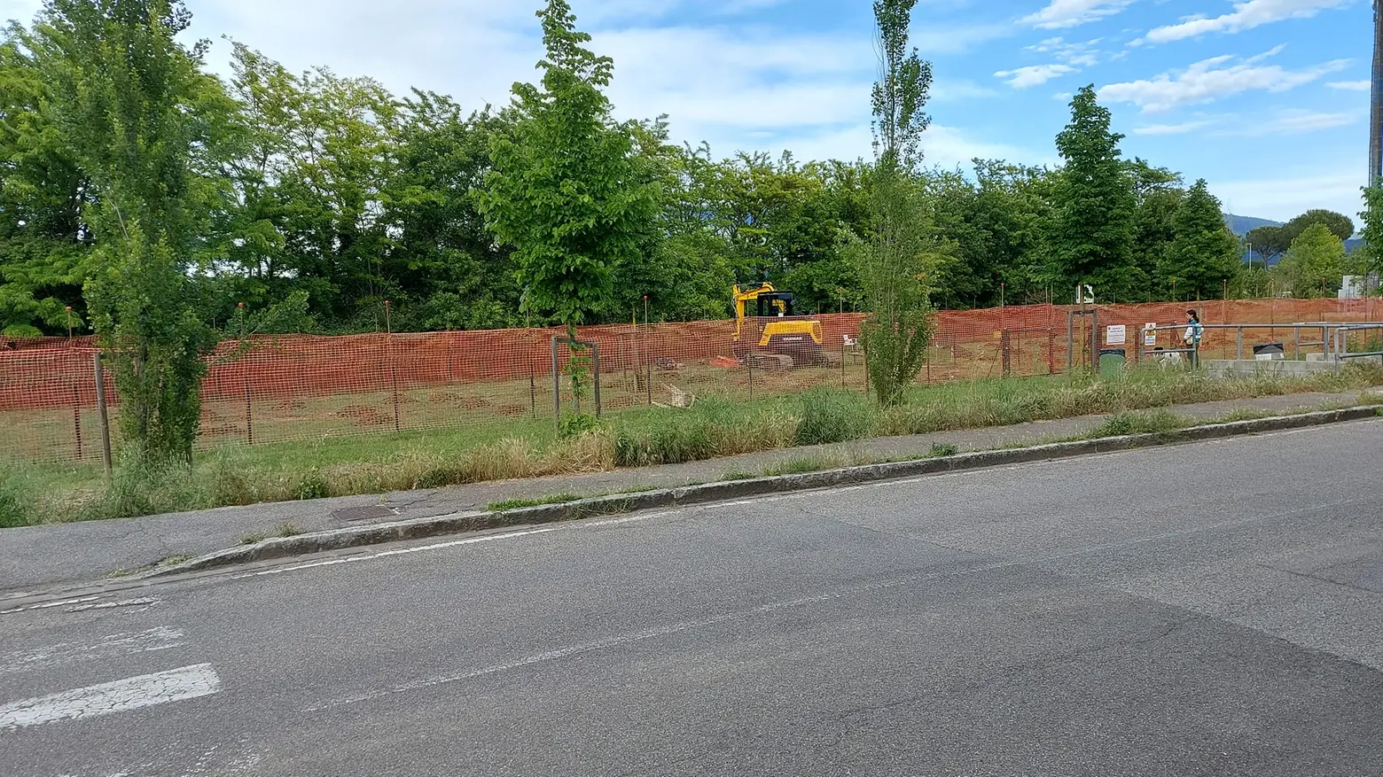 Ll'area di sgambatura cani di via Ragnaia a La Querce Ll'area di sgambatura cani di via Ragnaia a La Querce
