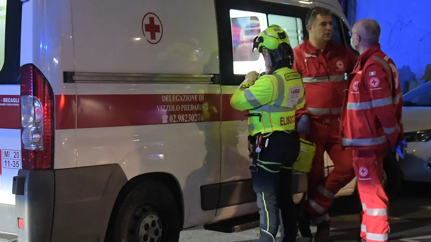 La maxi rissa, tra due gruppi di giovani, scoppiò in un bar di Chiesina Uzzanese La maxi rissa, tra due gruppi di giovani, scoppiò in un bar di Chiesina Uzzanese
