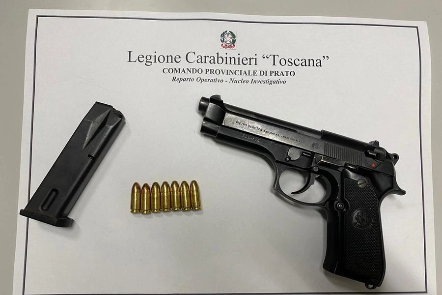 La pistola sequestrata