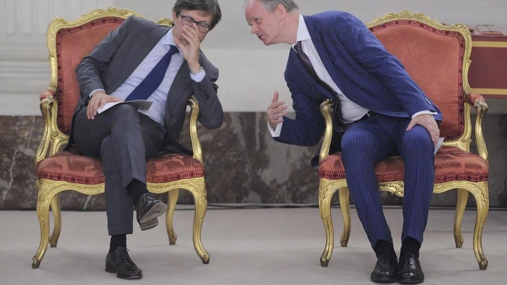 Vigilantes, l’affondo di Schmidt: "Sindaco, benvenuto nella realtà". Nardella: "Poveri Uffizi in mano sua" Vigilantes, l’affondo di Schmidt: "Sindaco, benvenuto nella realtà". Nardella: "Poveri Uffizi in mano sua"