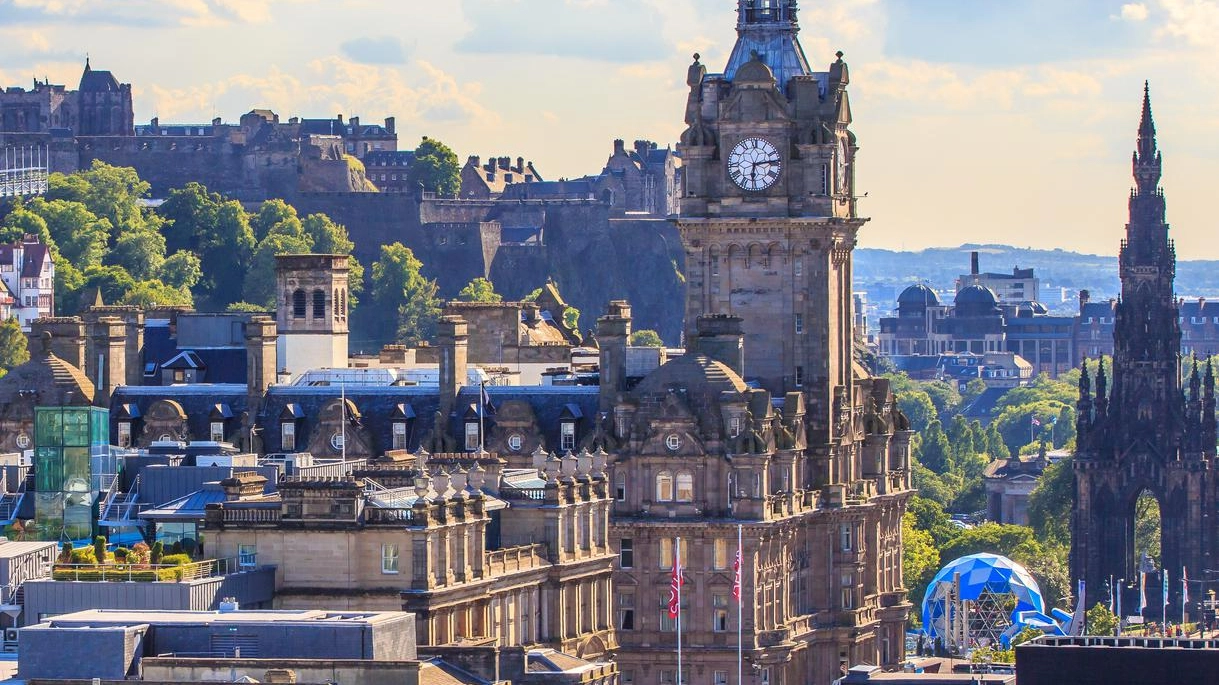 Edimburgo, città  stregata e fiabesca