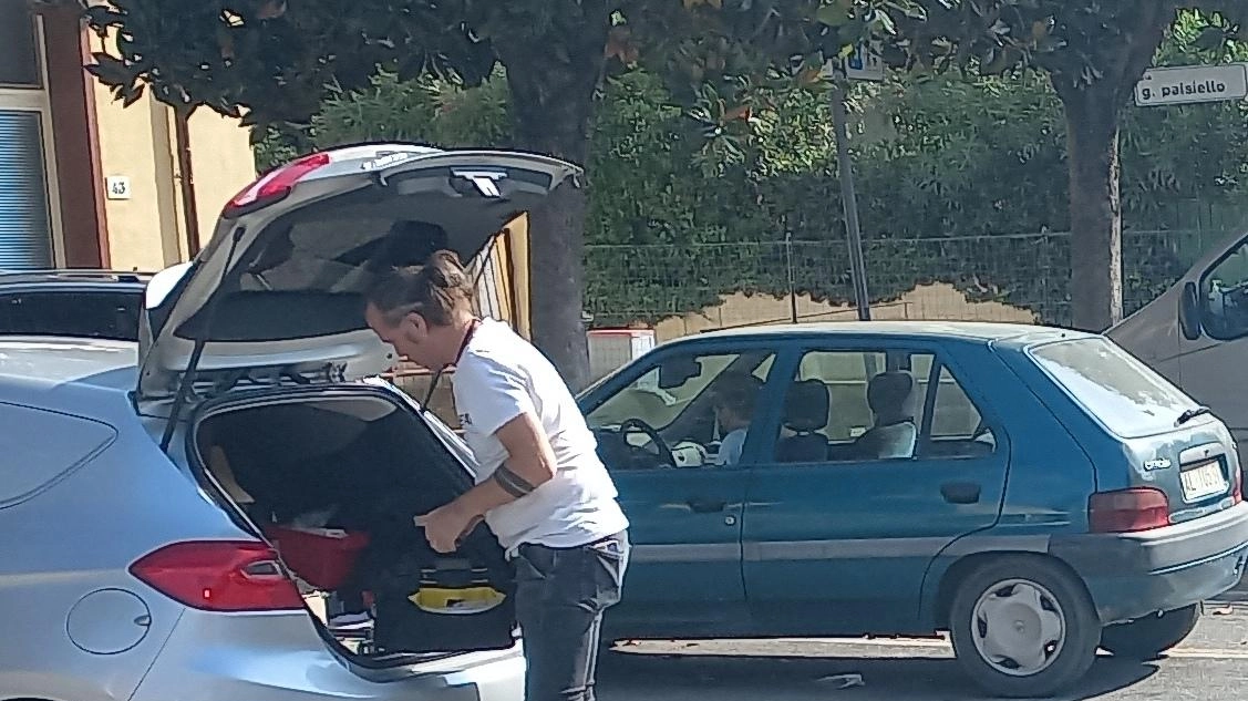Il Crociale ha fame di parcheggi: "In piazza Tognetti è anarchia". E gli incroci sono poco sicuri Il Crociale ha fame di parcheggi: "In piazza Tognetti è anarchia". E gli incroci sono poco sicuri