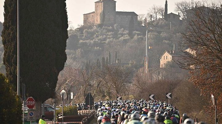 Gran Fondo Strade Bianche Una festa per il popolo delle biciclette in un percorso da fiaba Gran Fondo Strade Bianche Una festa per il popolo delle biciclette in un percorso da fiaba