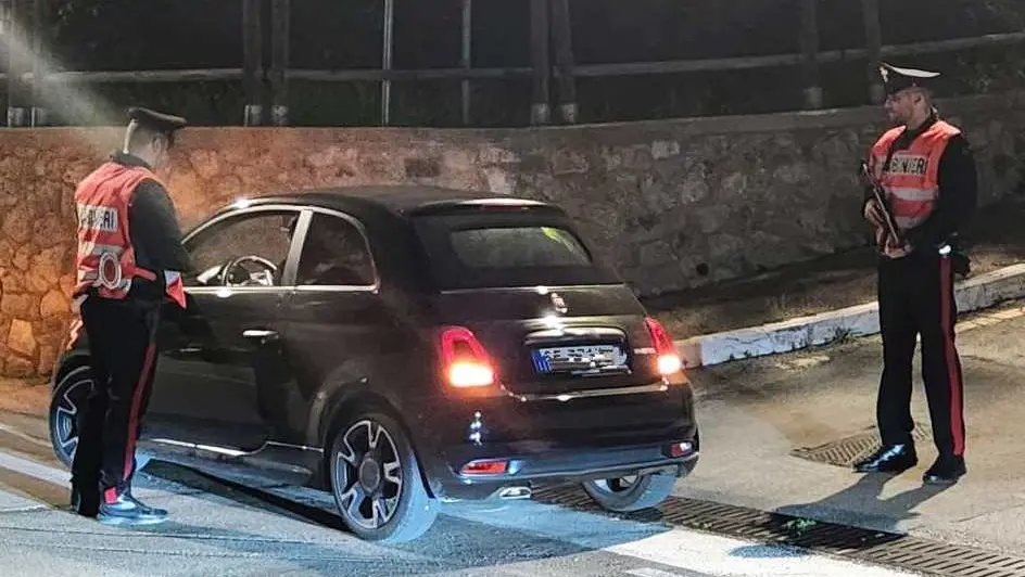Carabinieri in azione nelle principali strade di collegamento tra Orbetello e Capalbio durante l’ultimo fine settimana Carabinieri in azione nelle principali strade di collegamento tra Orbetello e Capalbio durante l’ultimo fine settimana