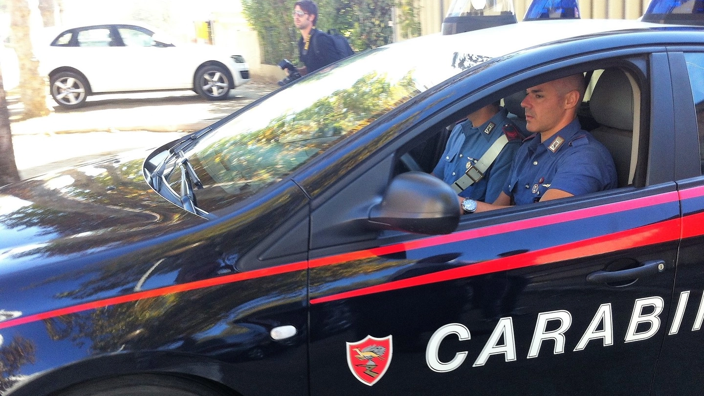 I carabinieri di viale Bracci sono riusciti a risalire all’identità del truffatore