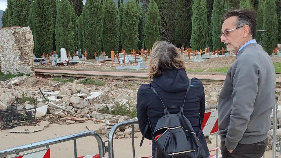 Verso la normalità. Nessuno è fuori casa. Subito lavori alla frana che minaccia Figline Verso la normalità. Nessuno è fuori casa. Subito lavori alla frana che minaccia Figline
