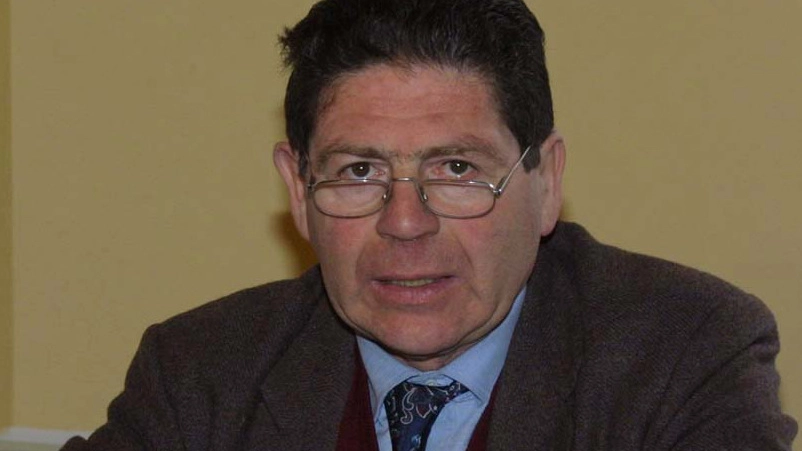 Gianfranco Maddoli ha insegnato nelle Università di Lecce, Siena e Perugia