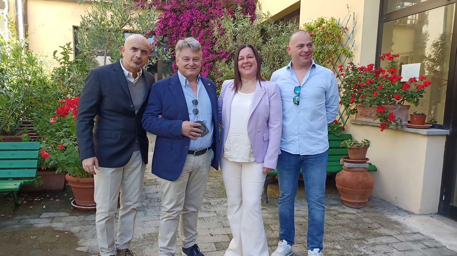 Donazione Rotary Club Arezzo Donazione Rotary Club Arezzo