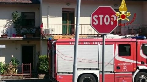 L'intervento dei vigili del fuoco a Carmignano
