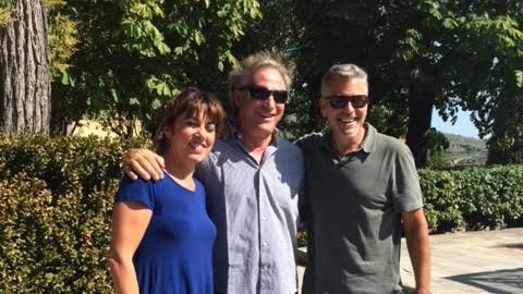 George Clooney con Silvia e Riccardo Baracchi del Falconiere
