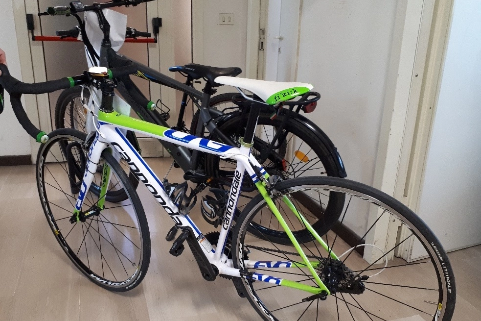 Due delle biciclette che torneranno ai proprietari